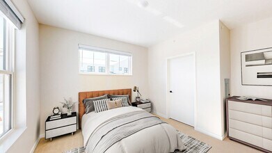 Sandhill Parkway Townhomes in East Bethel, MN - Building Photo - Building Photo