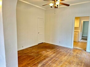 1456 S Fairfax Ave in Los Angeles, CA - Building Photo - Building Photo