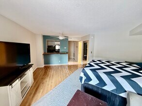 2100 Langston Blvd in Arlington, VA - Foto de edificio - Building Photo