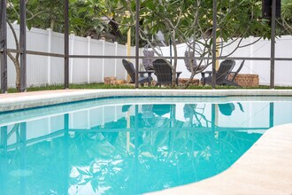 9605 129th Ave in Largo, FL - Building Photo - Building Photo