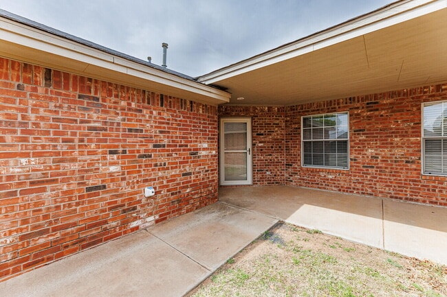 10104 Englewood Ave in Lubbock, TX - Building Photo - Building Photo