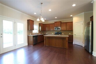 1610 Apple Blossom Dr in Cumming, GA - Building Photo - Building Photo