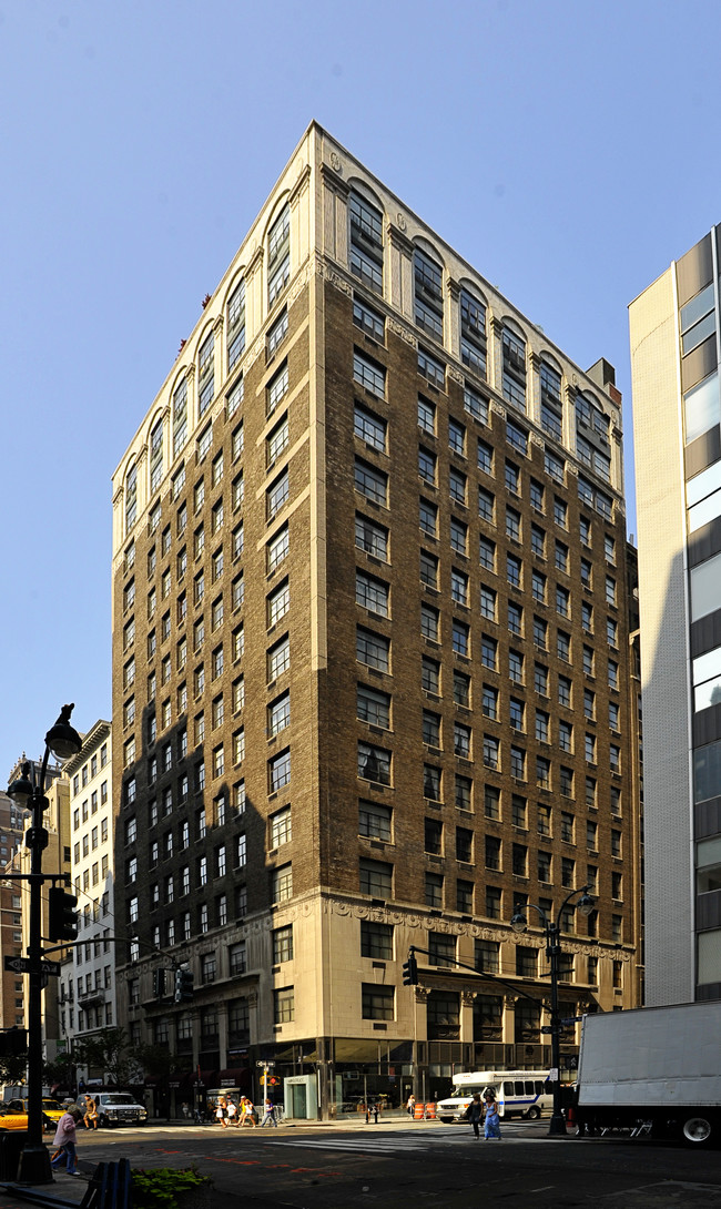 Murray Hill Plaza in New York, NY - Foto de edificio - Building Photo