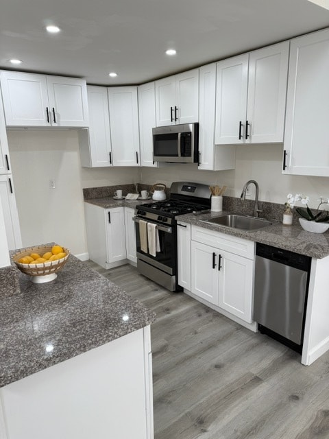 825 S. Hobart Blvd. in Los Angeles, CA - Building Photo
