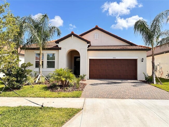 property at 17132 Holly Wl Ave