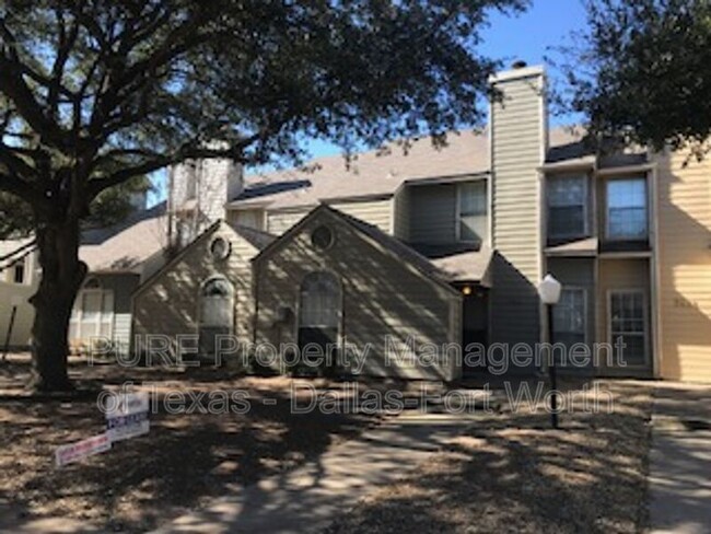 741 Berkley Plaza in Irving, TX - Building Photo - Building Photo