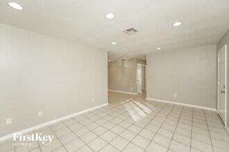 734 SW Avens St in Port St. Lucie, FL - Building Photo - Building Photo