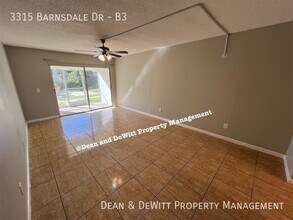 3315 Barnsdale Dr, Unit B3 in Largo, FL - Foto de edificio - Building Photo