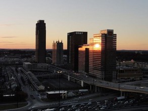 1280 W Peachtree St NW in Atlanta, GA - Building Photo - Building Photo