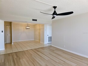 1 Key Capri in Treasure Island, FL - Building Photo - Building Photo