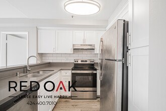 6700 Franklin Pl in Los Angeles, CA - Building Photo - Building Photo