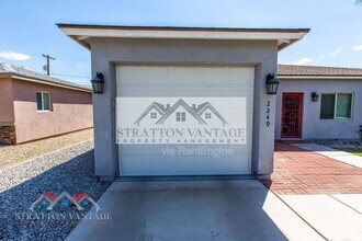 2249 E Sells Dr in Phoenix, AZ - Building Photo - Building Photo