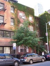 244 E 33rd St in New York, NY - Building Photo - Building Photo