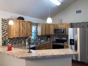 149 Morris Ln in Canyon Lake, TX - Building Photo - Building Photo