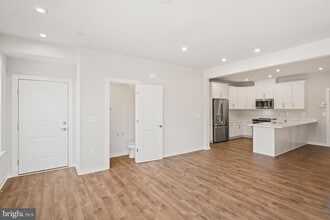 20364 Newfoundland Sq in Ashburn, VA - Building Photo - Building Photo