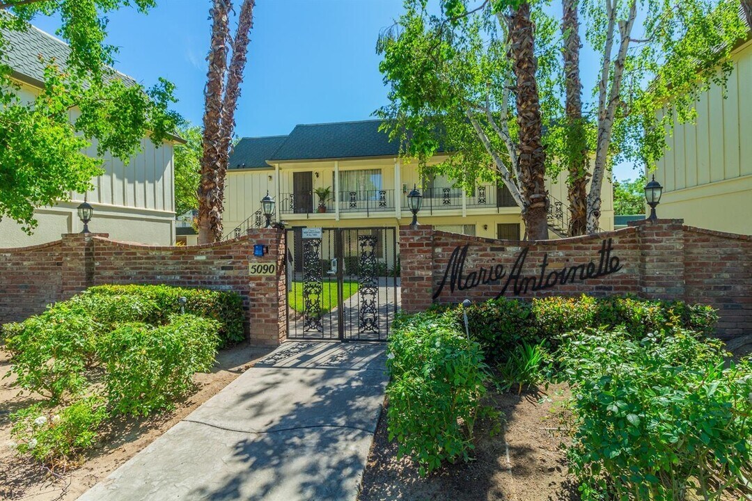 5090 N Roosevelt Ave in Fresno, CA - Building Photo