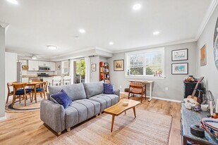 333 Homeland Southway, Unit 1A in Baltimore, MD - Building Photo