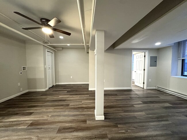 367 Broadway, Unit 2D in Somerville, MA - Building Photo - Building Photo