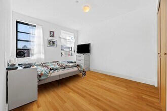 193 E 4th St, Unit 6F in New York, NY - Building Photo - Building Photo