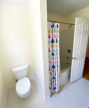 152 Burnet St in Charlottesville, VA - Foto de edificio - Building Photo