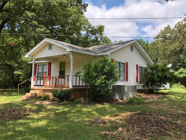 128 Free Will Ln in Saltillo, MS - Building Photo - Building Photo