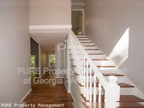 540 Silver Pine Trail in Roswell, GA - Building Photo - Building Photo