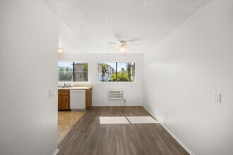 960 E Bonita Ave in Pomona, CA - Building Photo - Building Photo