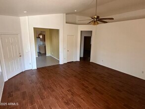 25412 N 40th Ln in Phoenix, AZ - Building Photo - Building Photo