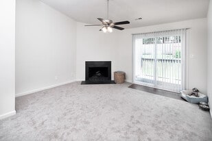 Cloisters of Mount Holly in Mount Holly, NC - Building Photo