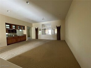 8216 Romantic Sunset St in Las Vegas, NV - Building Photo - Building Photo