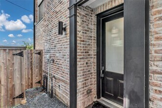 4128 Willowbend Blvd in Houston, TX - Building Photo - Building Photo