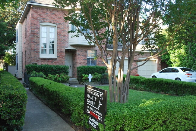 property at 3407 Shenandoah St