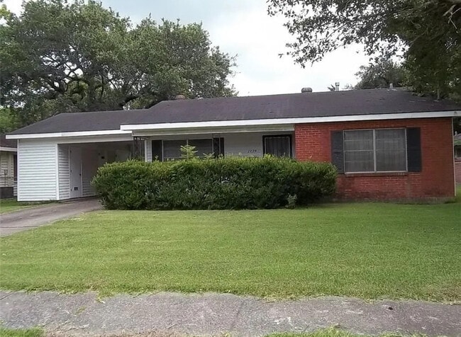 property at 2029 13th St