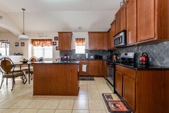 1261 Rainbow Parke Dr in Round Rock, TX - Building Photo - Building Photo