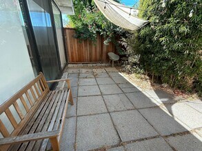 10567 National Blvd. in Los Angeles, CA - Building Photo - Interior Photo