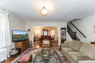 66 Essex Ave in Glen Ridge, NJ - Building Photo - Building Photo