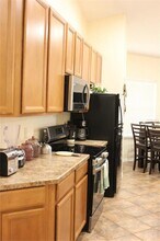 348 Lake Davenport Cir in Davenport, FL - Building Photo - Building Photo