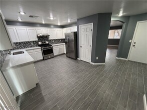 11981 Fairfax Ridge St in Las Vegas, NV - Building Photo - Building Photo