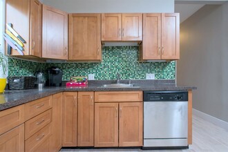 184 Green St, Unit 2 in Cambridge, MA - Foto de edificio - Building Photo