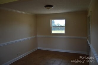 2166 Old Mountain Rd in Statesville, NC - Building Photo - Building Photo