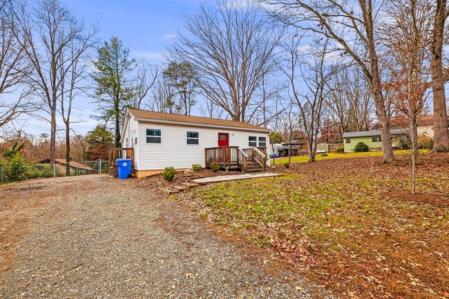 100 Appalachian Way in Asheville, NC - Building Photo - Building Photo