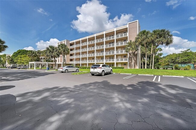 1100 NW 87th Ave in Coral Springs, FL - Building Photo - Building Photo