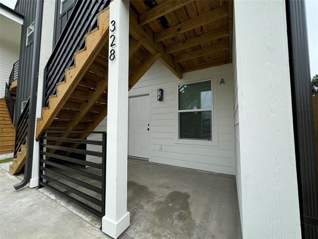 328 Clearwater St in Houston, TX - Building Photo - Building Photo
