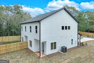 44 Bond St, Unit A in Royston, GA - Building Photo - Building Photo