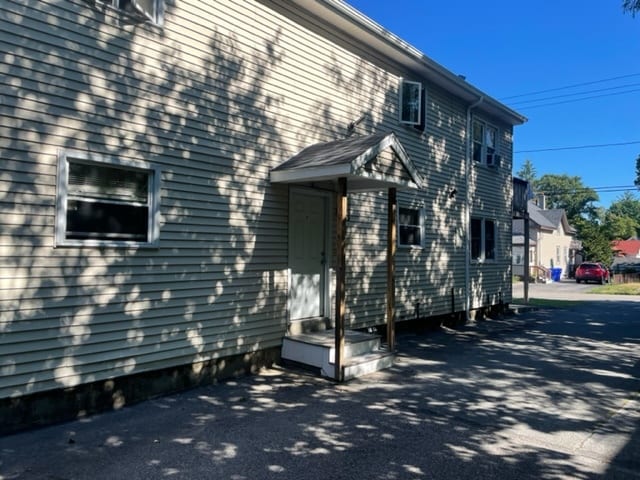 34 Pine St, Unit 2R in Taunton, MA - Foto de edificio - Building Photo