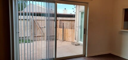 2103 Greenbriar Colony Dr in Houston, TX - Foto de edificio - Building Photo