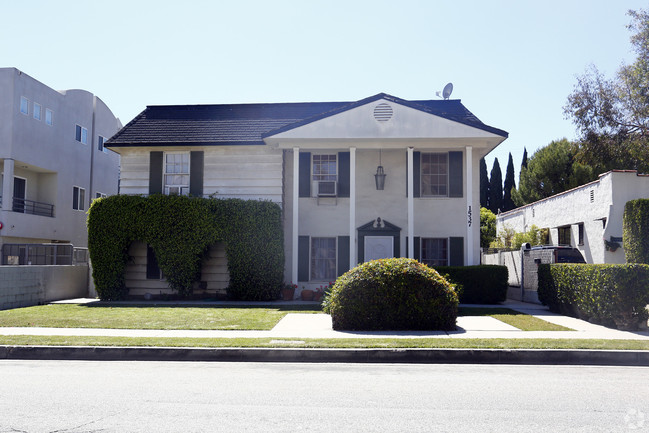 1537 Centinela Ave in Santa Monica, CA - Building Photo - Building Photo