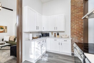 4317 Canal St in New Orleans, LA - Building Photo - Building Photo