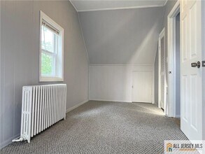 120 Hillcrest Ave in Edison, NJ - Building Photo - Building Photo