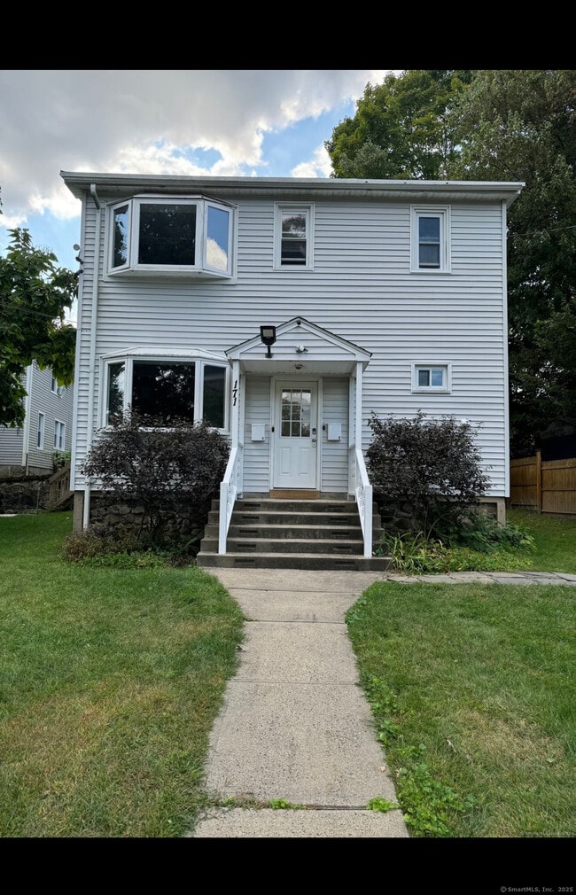 171 Moreland Ave